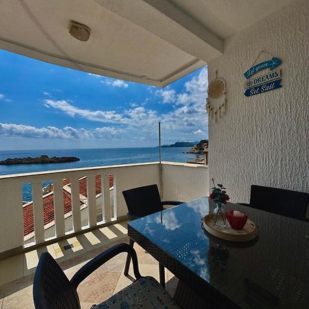 Pine&Sea Beach Retreat Светі-Стефан Екстер'єр фото