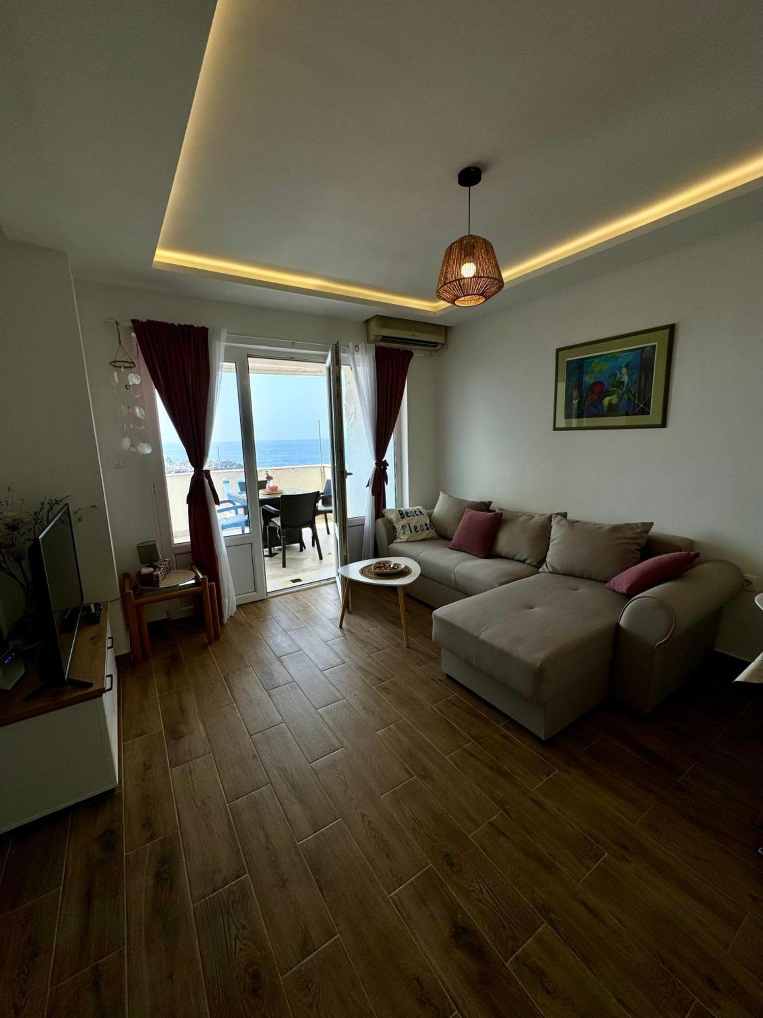 Pine&Sea Beach Retreat Светі-Стефан Екстер'єр фото